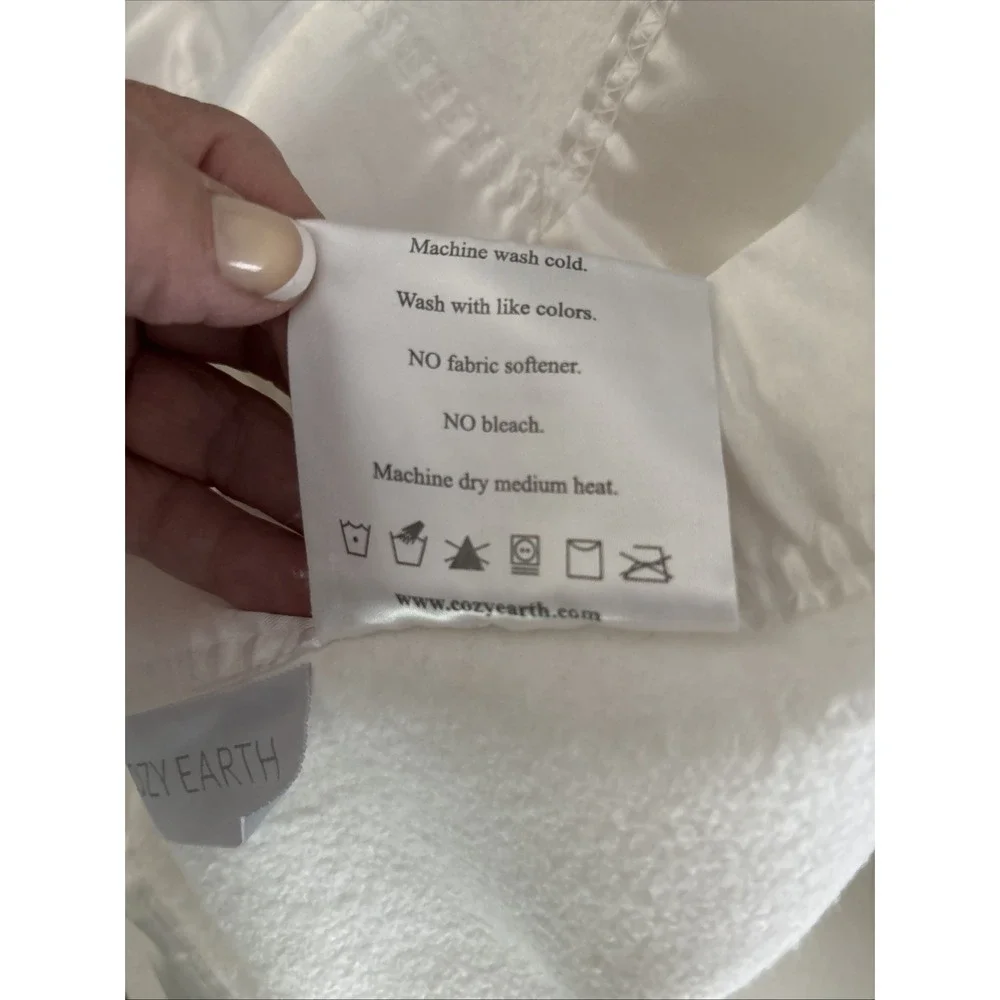 Cozy Earth Queen Bamboo oversize KING  Size Blanket White Natural‎ LOOK - Picture 4 of 11